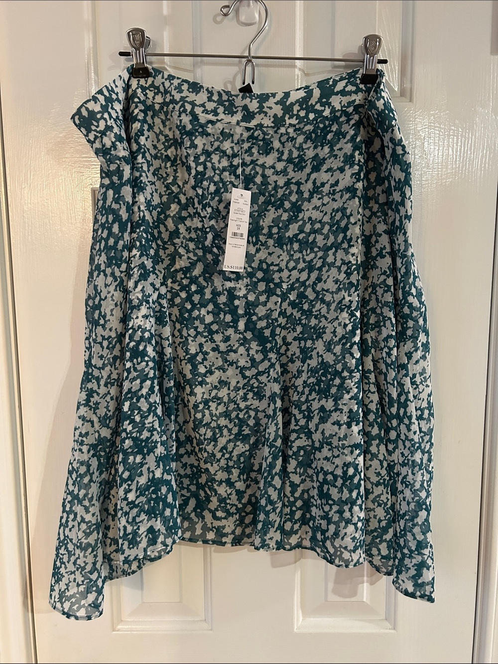 White House Black Market Teal & White Floral Chiffon Tunic